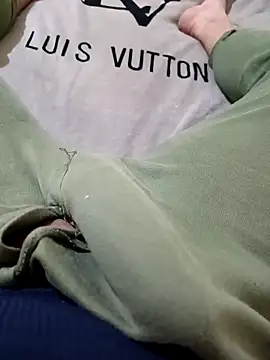 anis3g4 online show from January 18, 2026, 2:32 pm