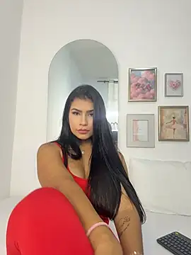 Snapshot of Paulaboterom chatting on June 19, 2026, 4:44 pm Paulaboterom online show from June 19, 2026, 4:44 pm
