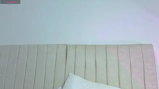 Snapshot of Paulaboterom chatting on July 14, 2026, 6:02 pm Paulaboterom online show from July 14, 2026, 6:02 pm