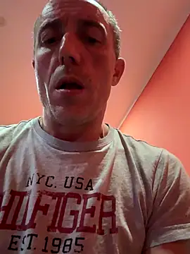 ruberofre online show from September 28, 2025, 5:57 am