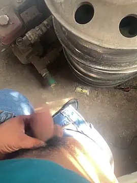 Chico031289 online show from April 17, 2026, 4:43 pm