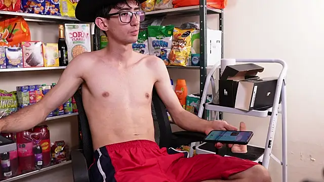 Snapshot of JoyBoy2003j chatting on September 24, 2025, 12:25 am JoyBoy2003j online show from September 24, 2025, 12:25 am