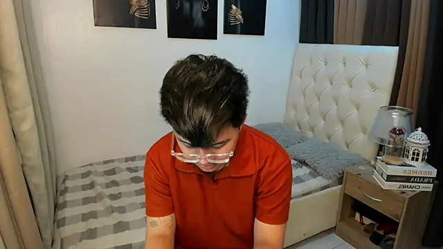 KentAivan online show from October 17, 2025, 4:53 pm