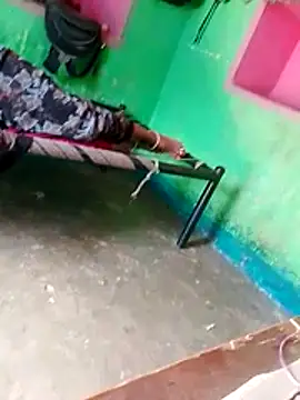 Snapshot of CUTE-004 chatting on April 7, 2026, 5:30 am CUTE-004 online show from April 7, 2026, 5:30 am