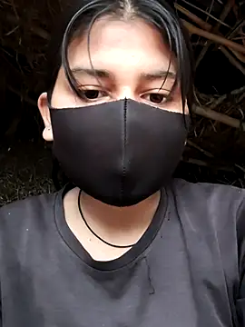 Janvi Jaitly online show from November 19, 2025, 1:27 am