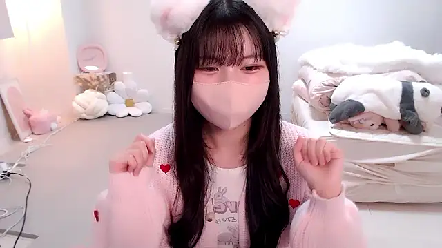 Snapshot of moka-neko chatting on September 21, 2025, 11:23 am moka-neko online show from September 21, 2025, 11:23 am