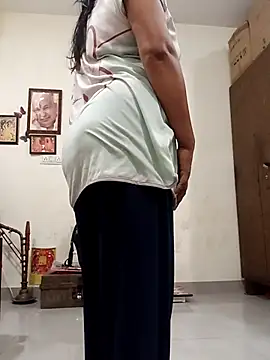 Your-vipasha online show from October 28, 2025, 5:59 pm