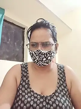 Snapshot of Your-vipasha chatting on July 7, 2026, 5:06 pm Your-vipasha online show from July 7, 2026, 5:06 pm