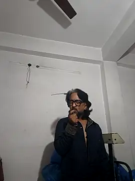 malhotra21 online show from November 30, 2025, 8:40 am