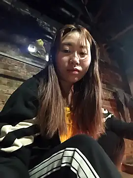 siki-00 online show from February 4, 2026, 11:53 pm