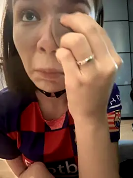 Snapshot of milkiiis chatting on October 15, 2025, 7:30 am milkiiis online show from October 15, 2025, 7:30 am