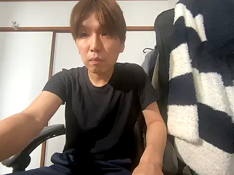 yuton 2525 online show from September 18, 2025, 2:35 am