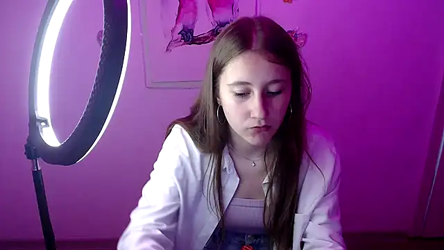 Milka kamila online show from September 13, 2025, 12:38 pm