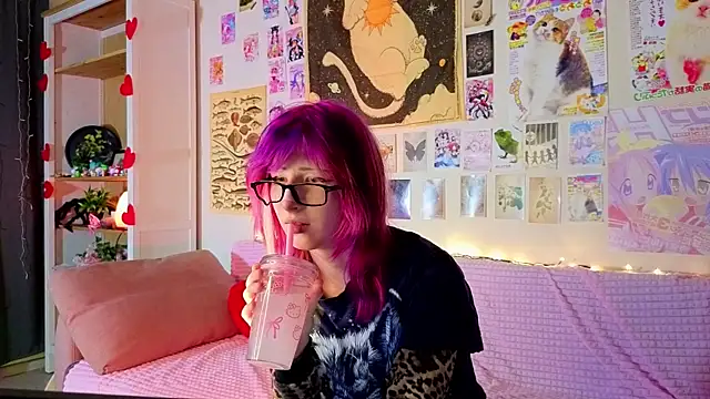 Snapshot of KandraCruser chatting on April 28, 2026, 8:36 pm KandraCruser online show from April 28, 2026, 8:36 pm