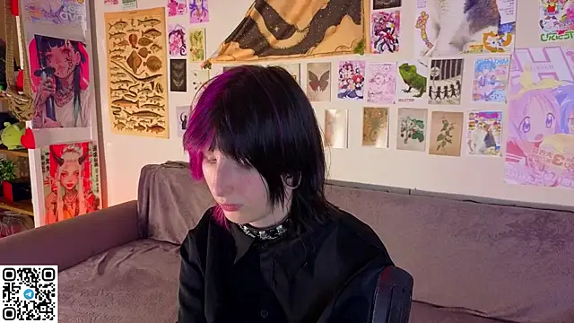 Snapshot of KandraCruser chatting on June 1, 2026, 8:10 pm KandraCruser online show from June 1, 2026, 8:10 pm