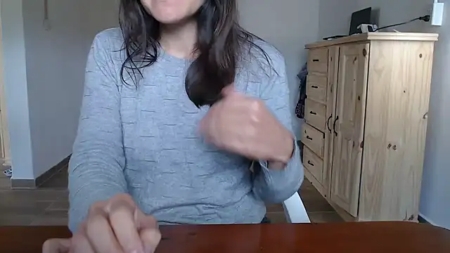 Missforever online show from March 23, 2026, 4:44 pm