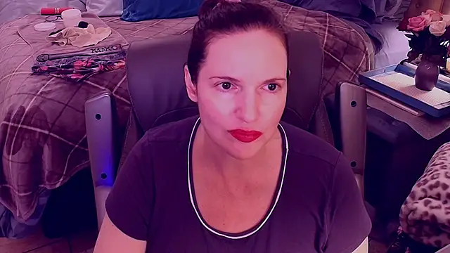 ninajaymes online show from February 3, 2025, 10:32 pm