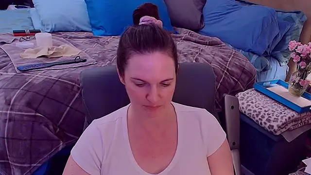 ninajaymes online show from September 18, 2025, 8:55 pm