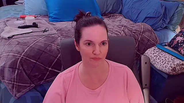 ninajaymes online show from November 18, 2025, 11:15 pm