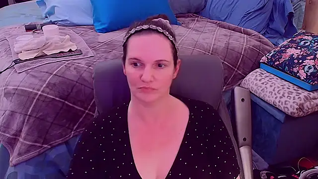 ninajaymes online show from December 13, 2025, 11:54 pm