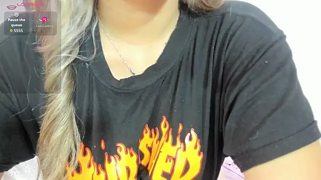 Kenndal tay online show from October 4, 2025, 7:34 pm