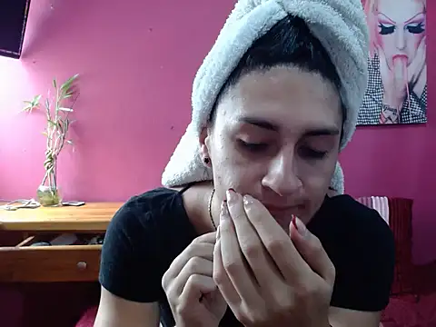 Snapshot of lola_diez chatting on September 8, 2025, 4:50 pm lola diez online show from September 8, 2025, 4:50 pm