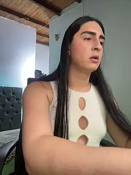 Snapshot of lola_diez chatting on April 6, 2026, 10:00 pm lola diez online show from April 6, 2026, 10:00 pm