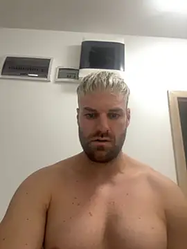 Snapshot of TheKevinboy chatting on September 9, 2025, 11:15 pm TheKevinboy online show from September 9, 2025, 11:15 pm