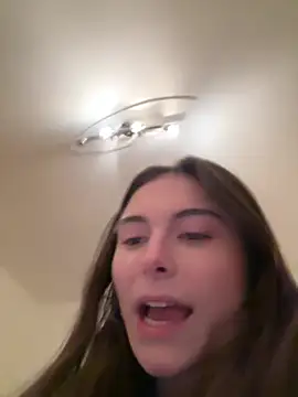 SophiiaStarr online show from January 17, 2026, 7:39 pm