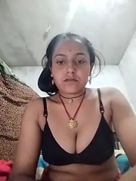 Snapshot of Sonam_shinde chatting on February 10, 2026, 6:01 pm Sonam shinde online show from February 10, 2026, 6:01 pm