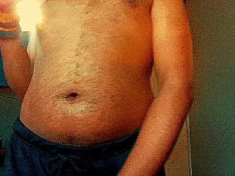 Snapshot of BornToSeduce chatting on April 26, 2026, 10:46 am BornToSeduce online show from April 26, 2026, 10:46 am