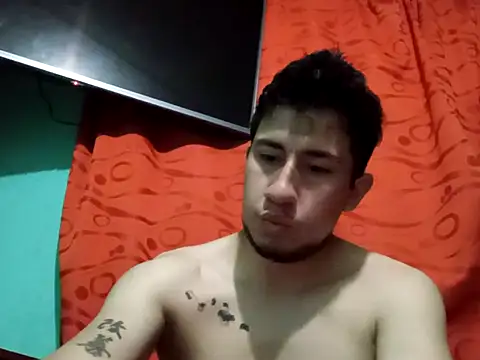 True Di online show from October 7, 2025, 1:14 am