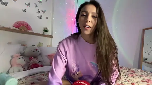 keirasworld online show from August 3, 2026, 12:09 am