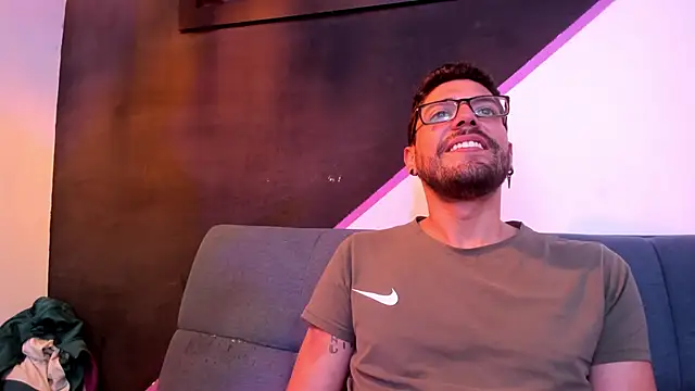 DanteWinter online show from October 7, 2025, 3:47 am