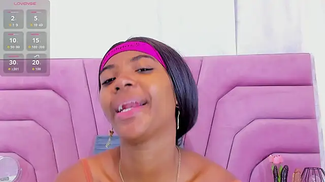 MarianRosse online show from November 19, 2025, 6:19 pm