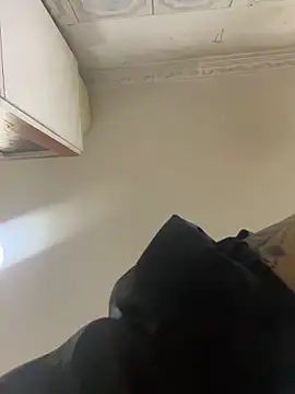 XBODTRIIPX online show from April 8, 2026, 4:07 pm