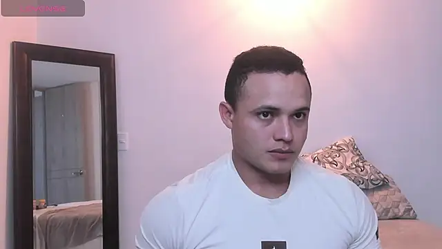 KingLevi01 online show from September 17, 2025, 9:27 pm