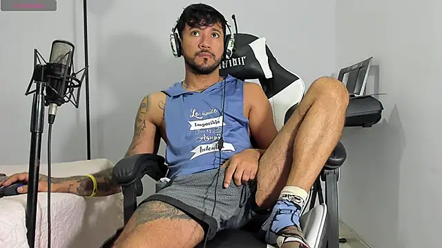 dereck karter online show from December 18, 2024, 2:38 pm