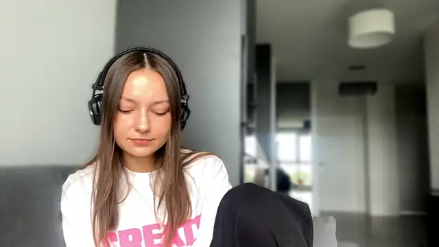 SoulHiperAgne  online show from September 18, 2025, 9:44 am