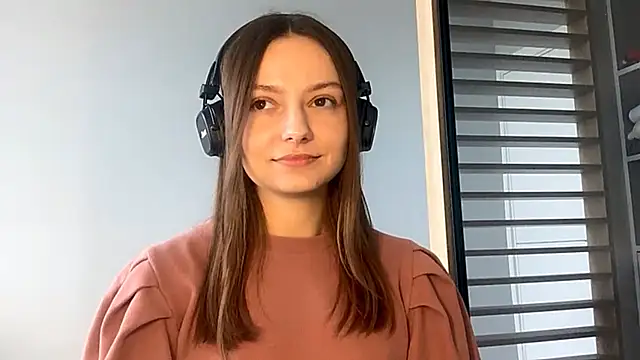 SoulHiperAgne  online show from September 19, 2025, 6:26 am