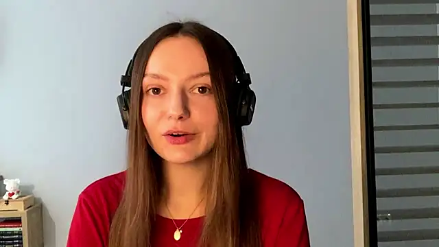 SoulHiperAgne  online show from October 8, 2025, 1:09 pm