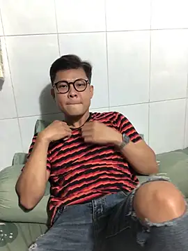 datnguyenvn online show from February 2, 2026, 9:19 am