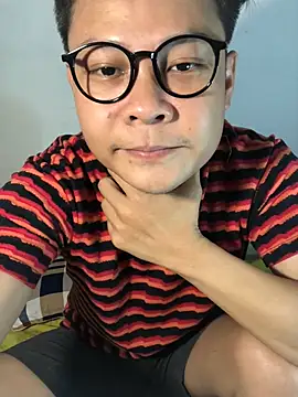 datnguyenvn online show from February 7, 2026, 8:18 am