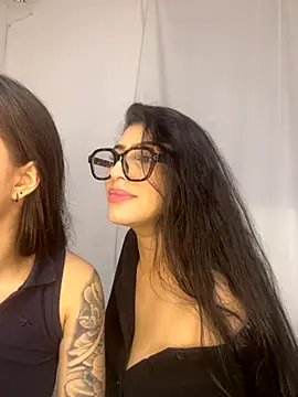 Sweet and Rous0 online show from October 27, 2025, 3:43 am