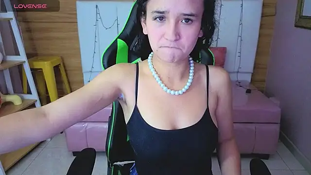 bella vibess s online show from March 25, 2026, 12:44 pm