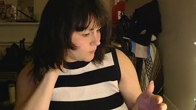 PeakoBunny online show from November 18, 2025, 12:38 am