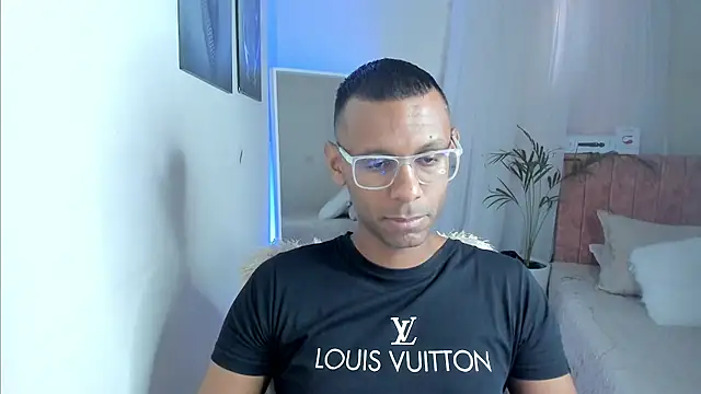 KingEdward  online show from November 25, 2025, 11:21 am