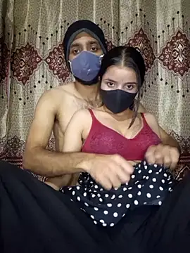 wow couple online show from October 26, 2025, 1:39 pm