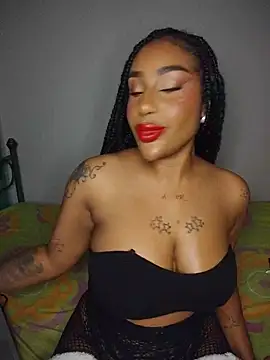 Queen Amara online show from May 13, 2026, 4:10 am