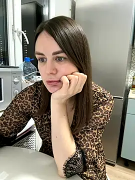 Risky-Flower online show from October 7, 2025, 6:05 pm